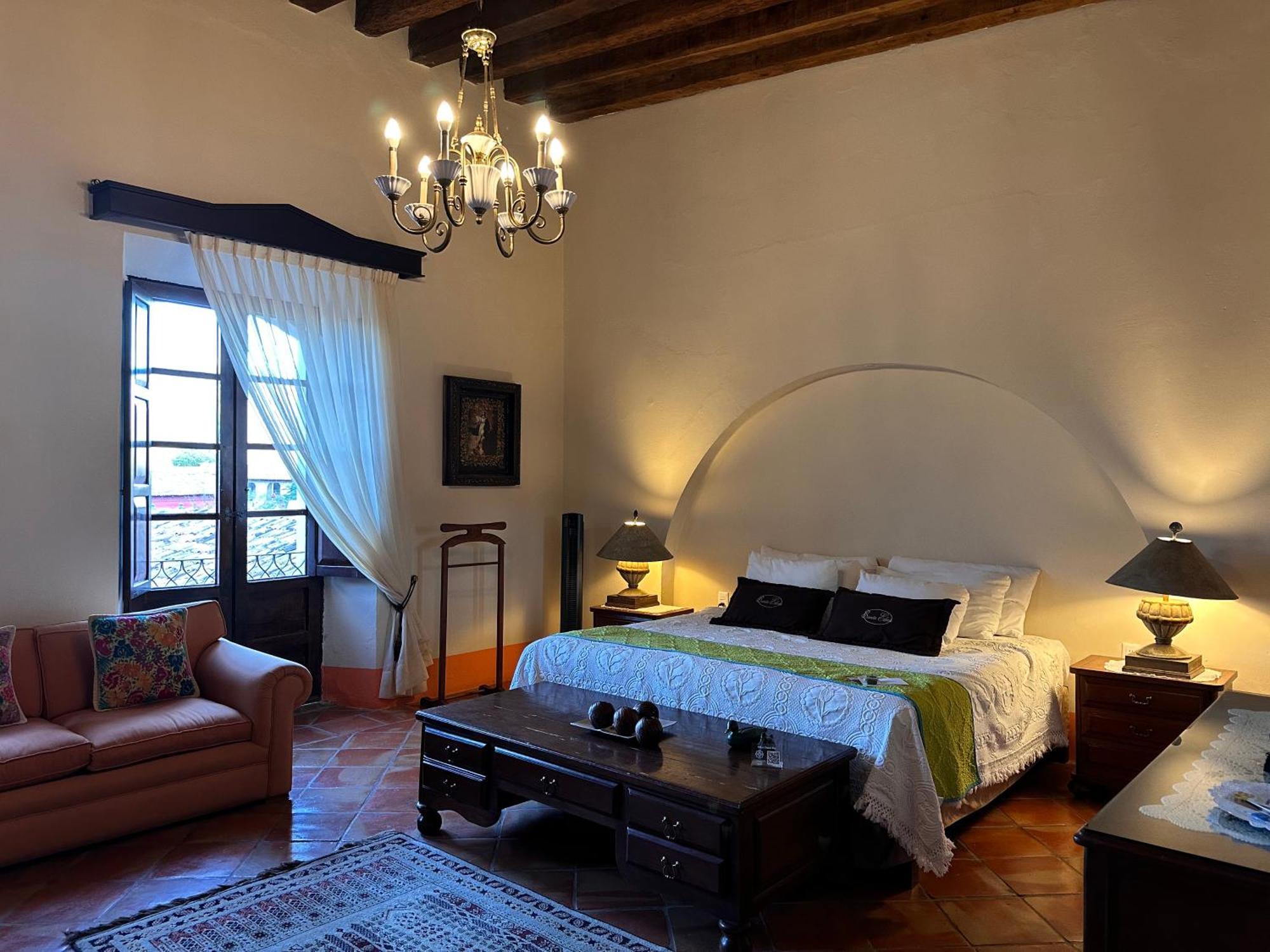 Santa Elena Boutique